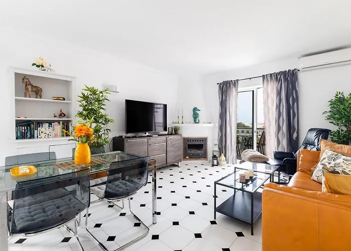 Townhouse Punta Lara * 네르하